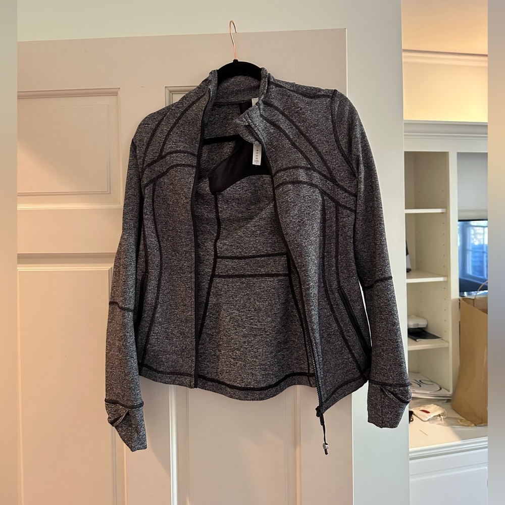 Lululemon Define Jacket - Picture 2 of 4